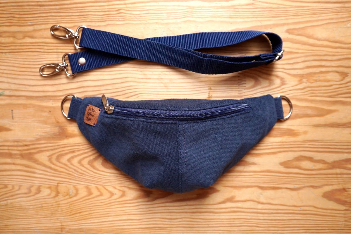 nerka mała: granatowa