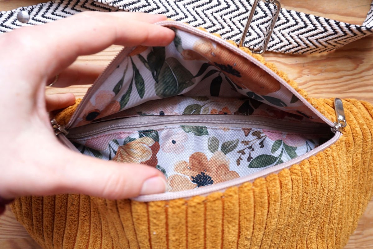 Wielki wór rozpaczy: musztardowy - obrazek 2