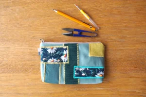 Kosmetyczka mała: stokrotkowa