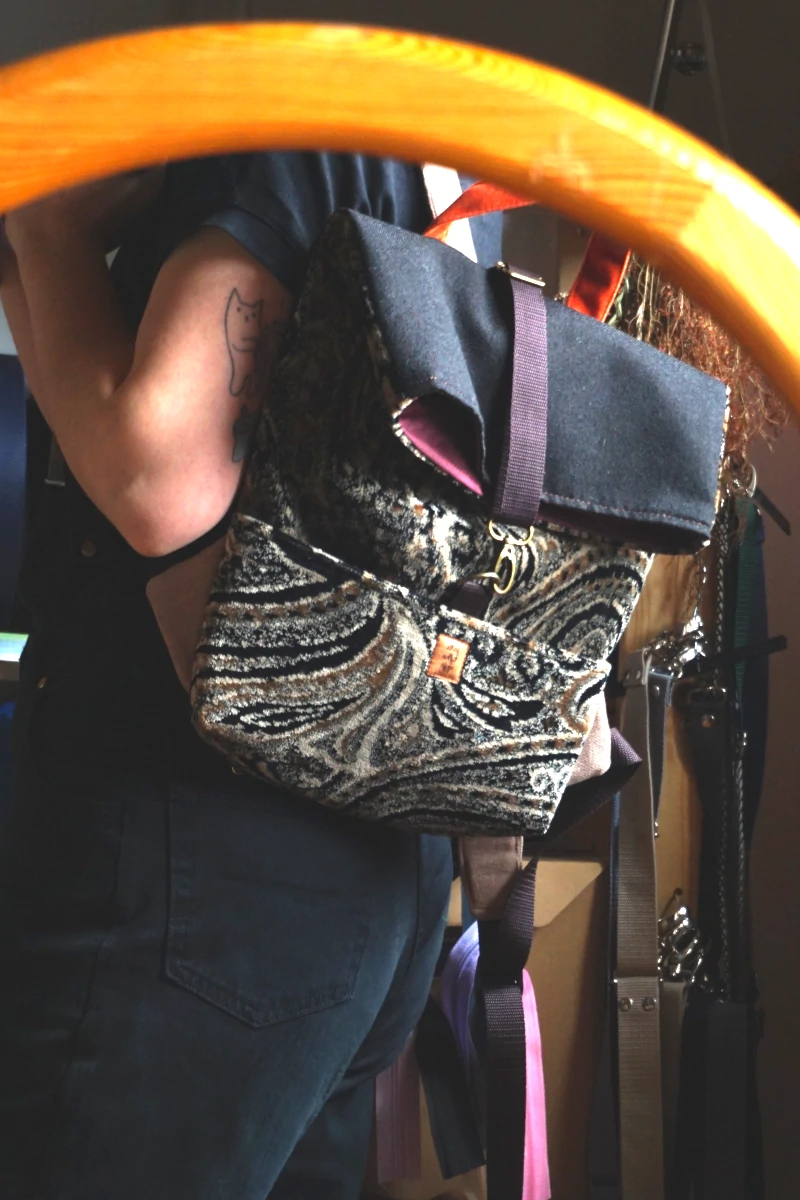 Plecak miejski 1.0: wersalka dziadka - obrazek 5